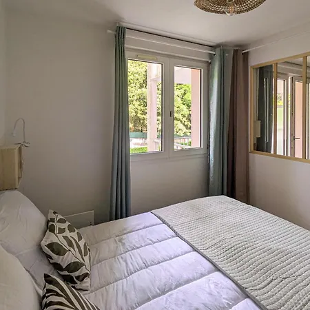 Apartment Proche *